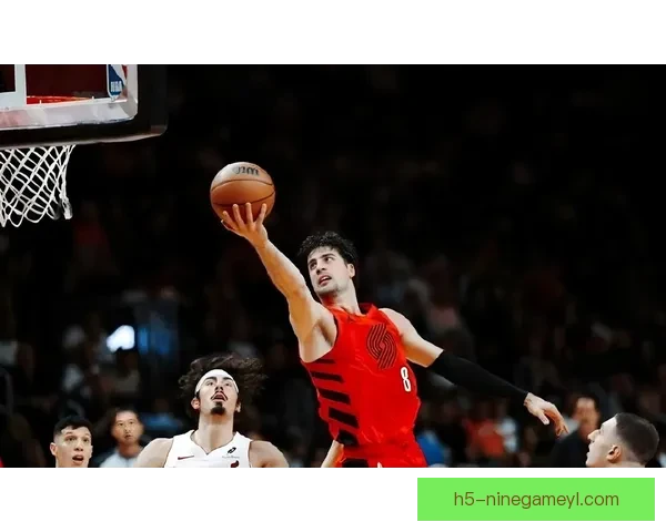 快船七人上双篮板多15克湖人